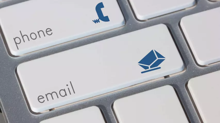 Proste rozwiązanie do wysłania wiadomości e-mail w celu potwierdzenia lokalizacji podłączenia do taniego Internetu radiowego Zamawianie Internetu mailem